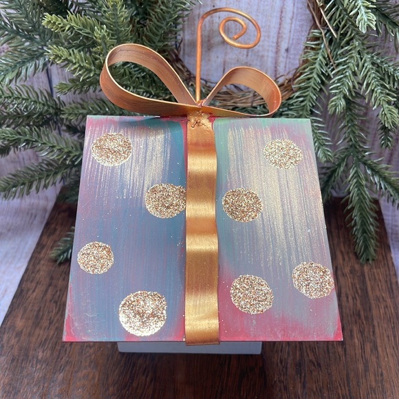 Handmade present ornament - Picture 3 of 3